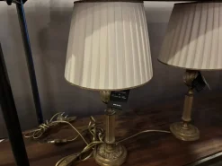 Collezione esclusiva Da tavolo stile Classica Lampada lumi di cristina   a prezzi convenienti- Lampade Da Tavolo