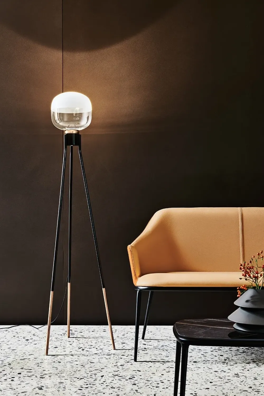 MIDJ Da terra Ghost terra a prezzo Outlet- Lampade Da Terra