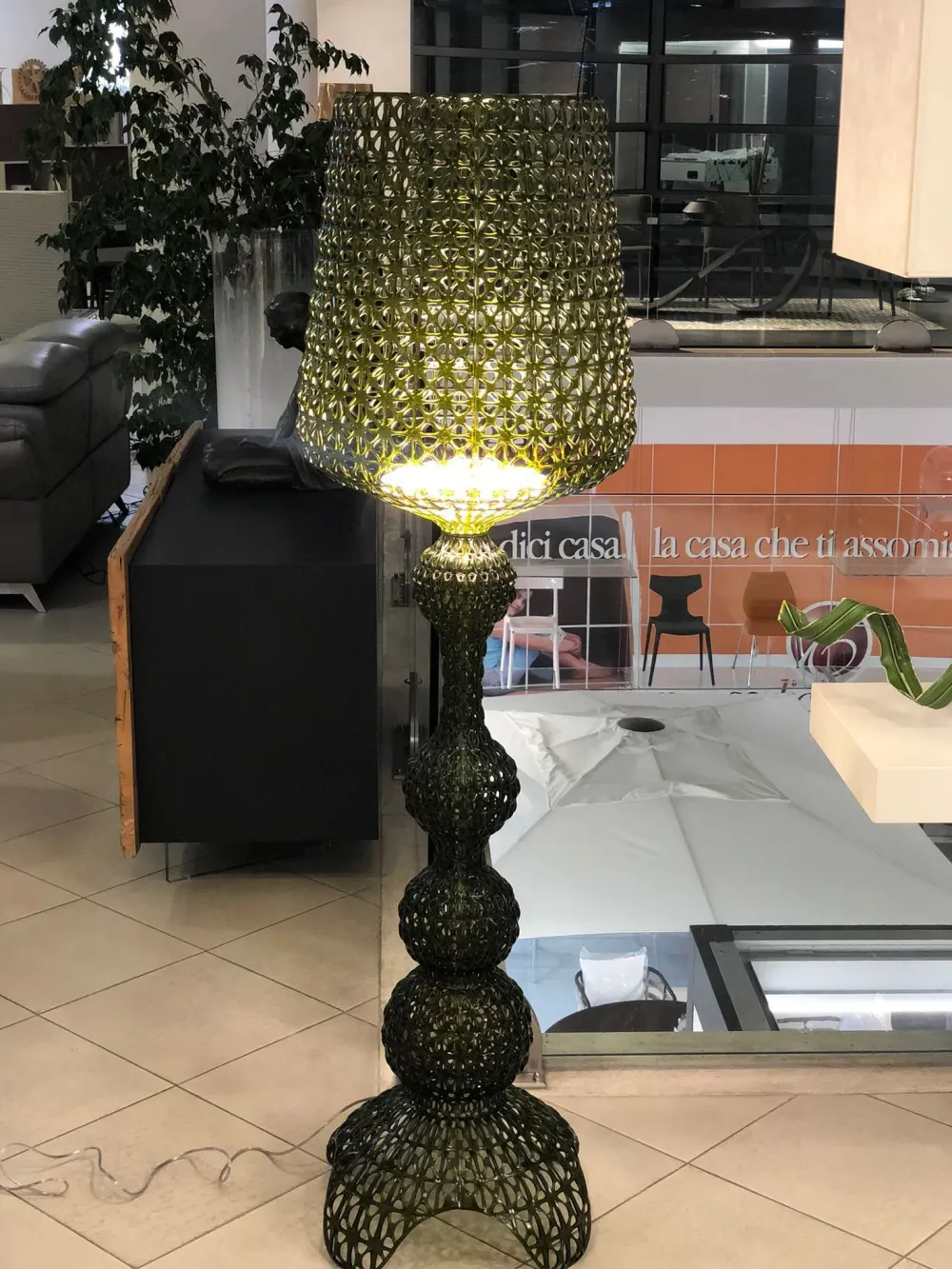 Kartell Da terra Kabuki a prezzo scontato- Lampade Da Terra