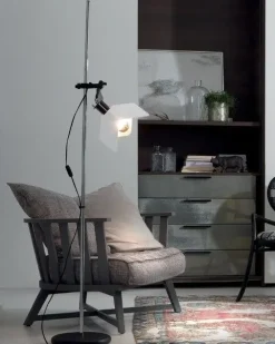 Linea Light Da terra Triedo piantana stilnovo stile Moderna a prezzi outlet- Lampade Da Terra