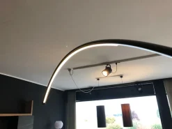 Hot Da terra stile Design Circle a prezzi outlet Lampade Da Terra