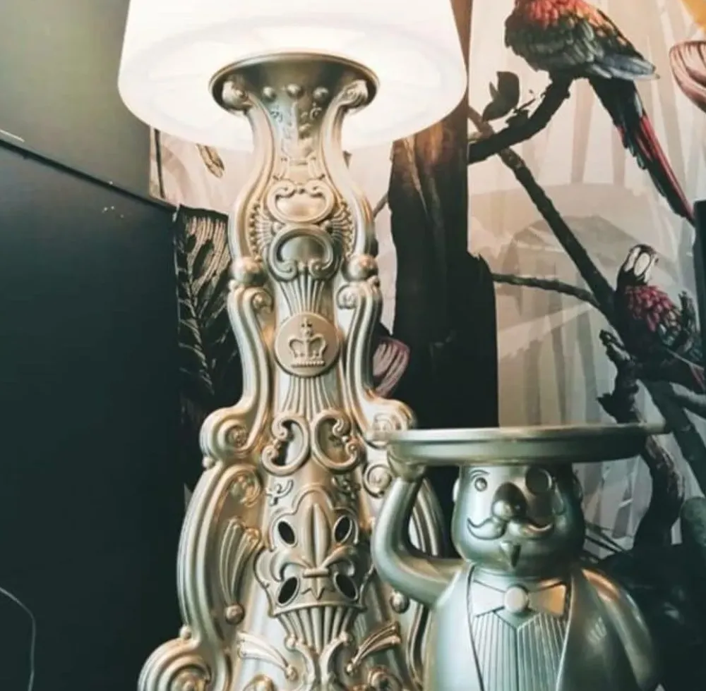 Slide Da terra stile Design Madame of love gold a prezzi outlet- Lampade Da Terra