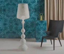 Da terra stile Moderna Kabuki lampada da terra bianca in offerta outlet^Kartell New