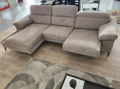 Outlet Divano a 4 posti modello All-in di a prezzo riservato Divani