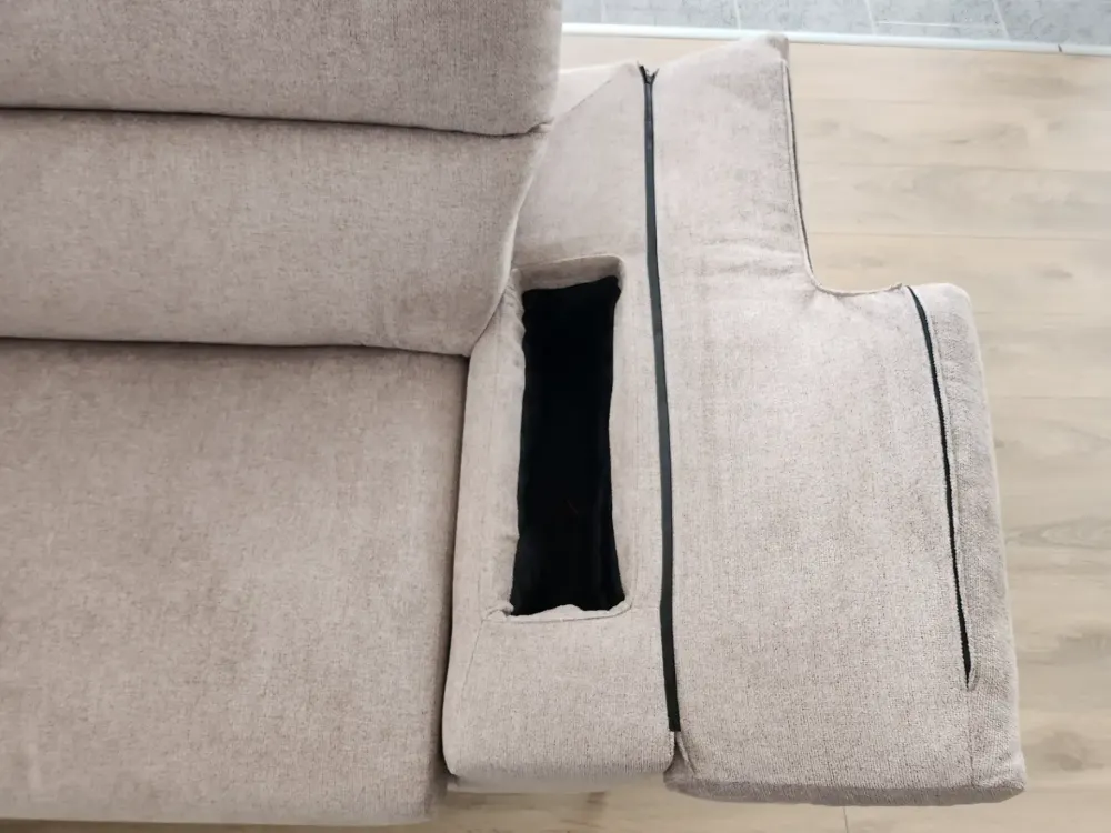 Outlet Divano a 4 posti modello All-in di a prezzo riservato Divani