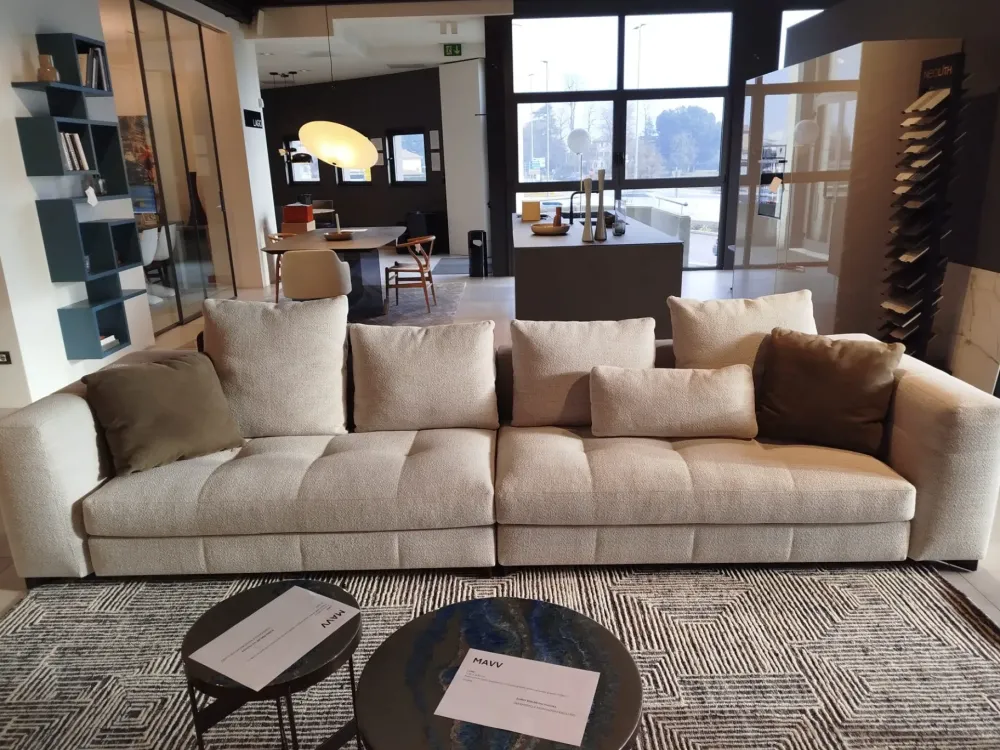 Minotti Divano a 3 posti modello Blazer di a prezzo riservato- Divani