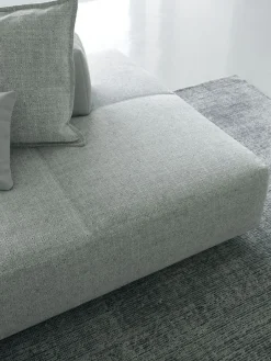Divano a 3 posti modello Softbench di a prezzo riservato^Flou New