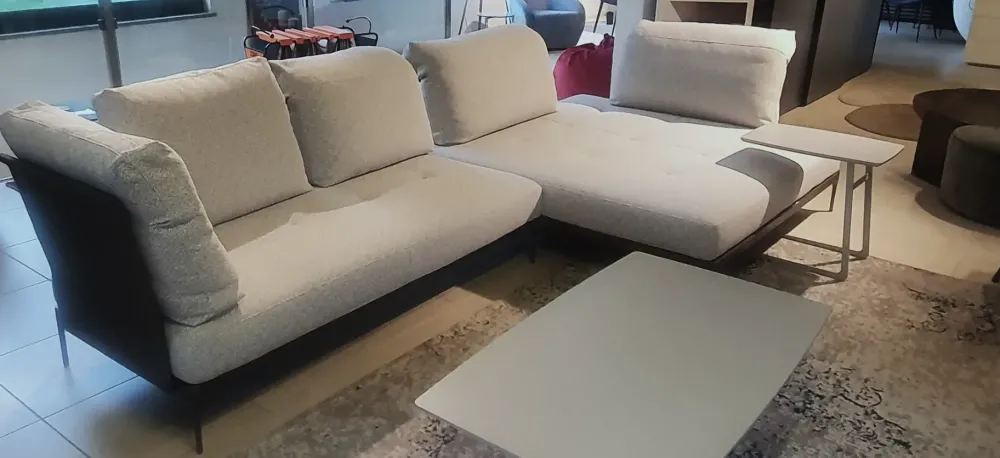 Ditre Italia Divano Ada di in stile design a prezzo Outlet- Divani