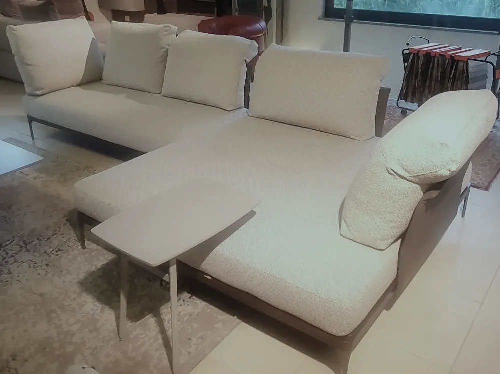 Ditre Italia Divano Ada di in stile design a prezzo Outlet- Divani