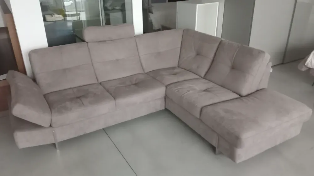 Divano Alan di in stile moderno a prezzo Outlet^Calia Online