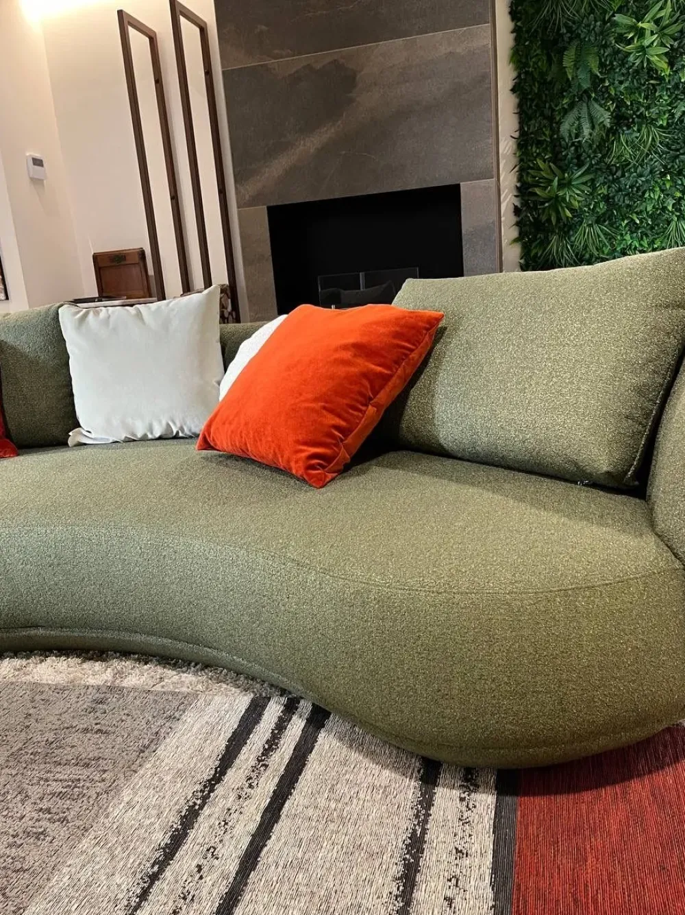 Nicoline Divano Amalfi tessuto in poliuretano a prezzo Outlet- Divani