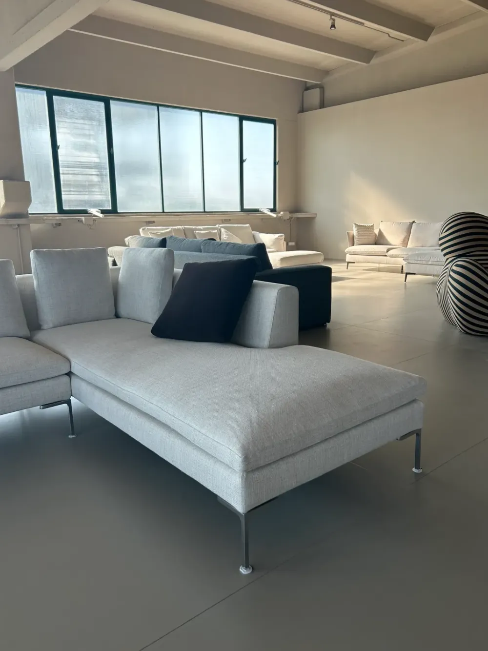 Divano Angolare Charles di a prezzo ribassato^B&B Italia Hot