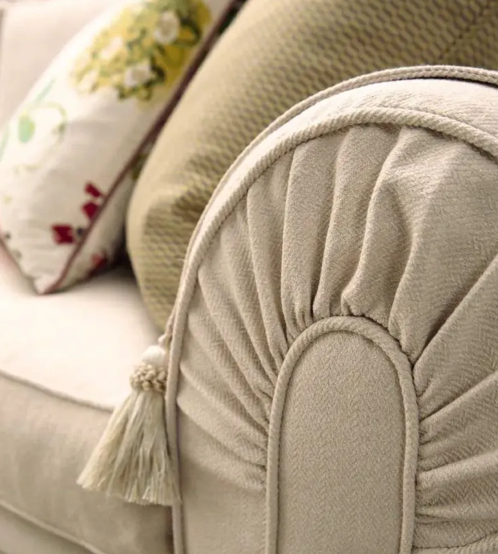 Outlet Divano angolare Divano angolare piuma modello fiore ad un prezzo conveniente Divani