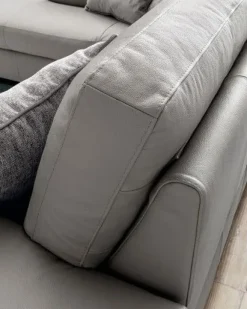 Collezione esclusiva Divano angolare Jaro Mottes selection ad un prezzo vantaggioso- Divani