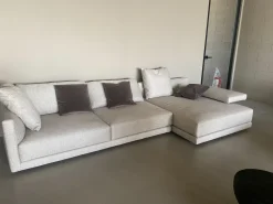 New Divano angolare modello Bristol di a prezzi outlet Divani