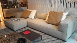 Clearance Divano Angolare modello Perry di con forte sconto Divani