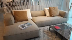 Clearance Divano Angolare modello Perry di con forte sconto Divani