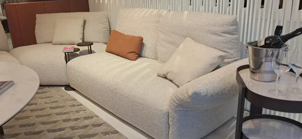 Clearance Divano Angolare modello Sinatra di a prezzi outlet Divani