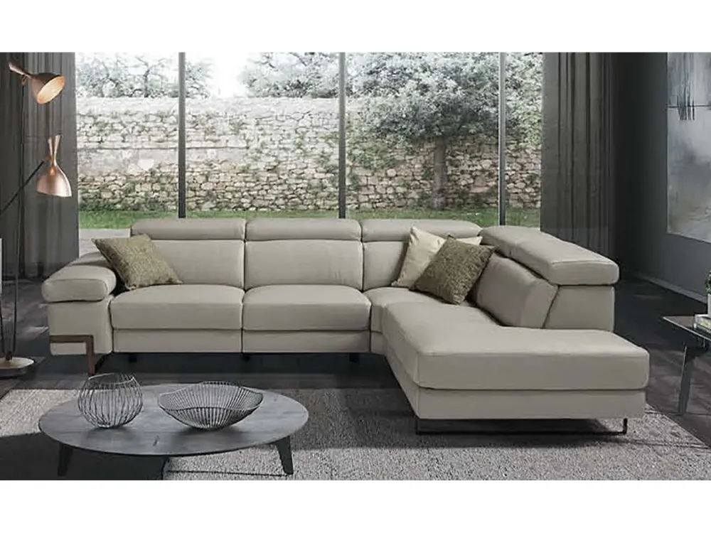 Sale Divano angolare tessuto in poliuretano a prezzo Outlet Divani