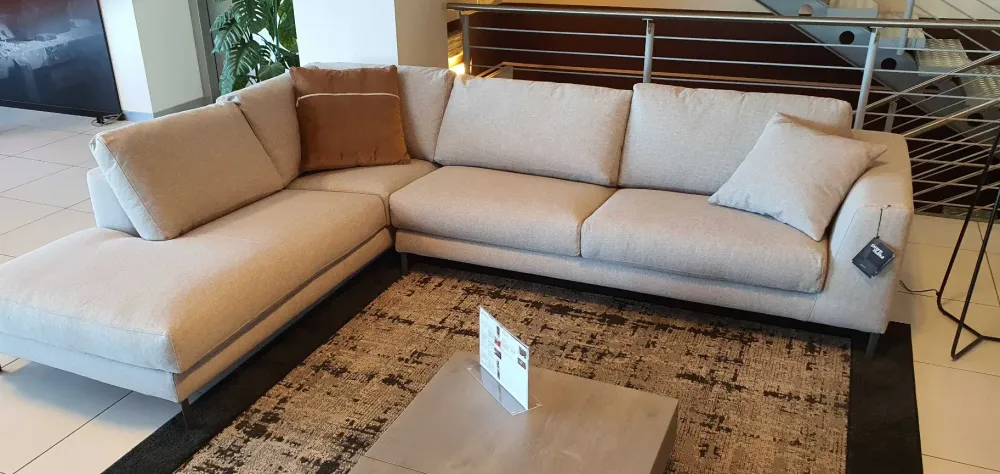 Ditre Italia Divano angolare tessuto in misto piuma a prezzo scontato- Divani