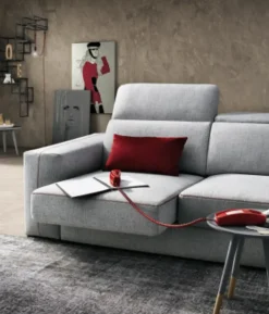 Divano Astor con forte sconto^Artigianale Clearance