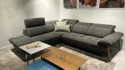 La casa moderna Divano Avery di in stile moderno in Offerta Outlet- Divani