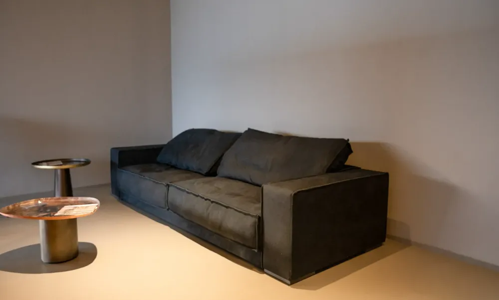 Divano Budapest soft di in stile design a prezzo scontato^Baxter Outlet