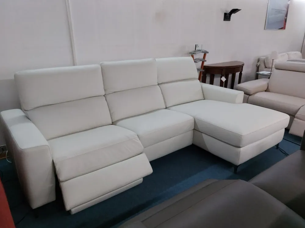 New Divano Cambridge small di in stile moderno in Offerta Outlet Divani