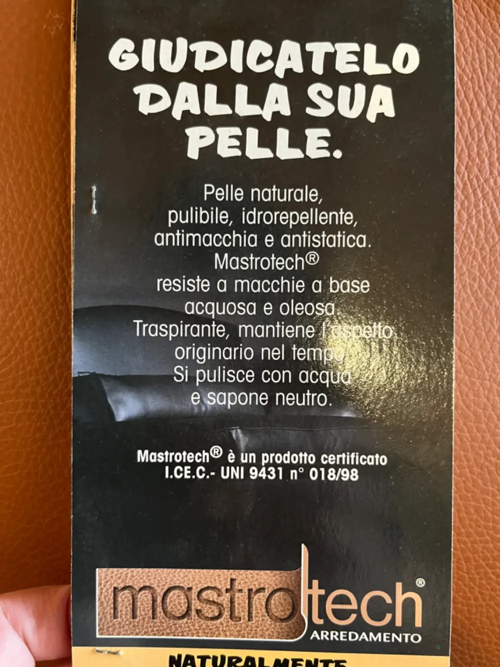 Divano classico pelle Etruria di con sconto del - 61%^Artigianale