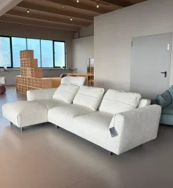 Divano Con penisola Atlantis in Offerta Outlet a 5330 Euro^Ditre Italia Hot