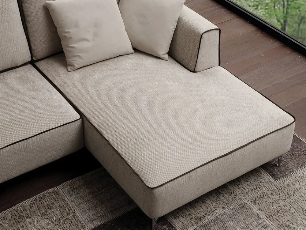 Hot Divano con penisola Beauty Crippa divani&letti a PREZZO OUTLET Divani