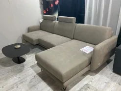 Divano con penisola Bristol in Offerta Outlet^Doimo Salotti