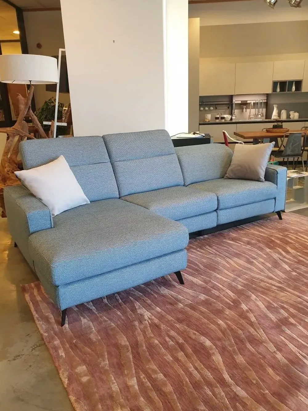 Online Divano Con penisola Christopher di a prezzo scontato Divani