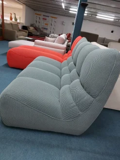 Franco Ferri Divano con penisola Formosa a PREZZO OUTLET scontato del 43%- Divani