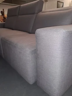 Samoa Divano con penisola Glide in Offerta Outlet- Divani