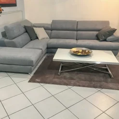 Discount Divano con penisola Habart a PREZZO OUTLET Divani