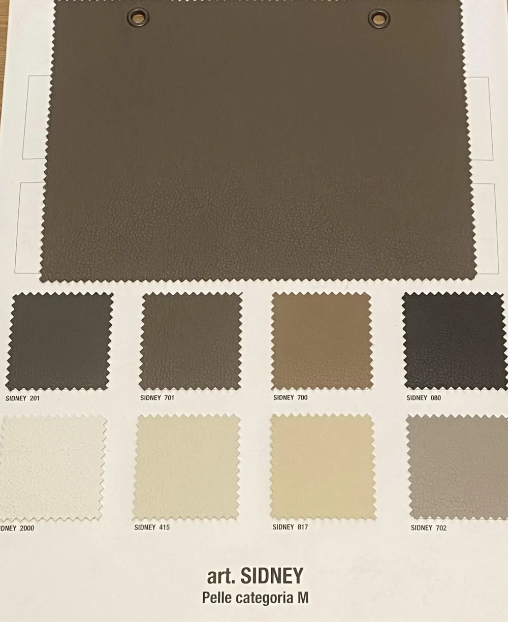 Le Comfort Divano con penisola in Pelle a prezzo ribassato- Divani