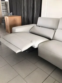 Divano con penisola in stile Design Con seduta allungabile con forte sconto^Md work Best