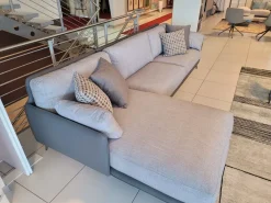 Divano con penisola Krisby in OFFERTA - 35%^Ditre Italia Online