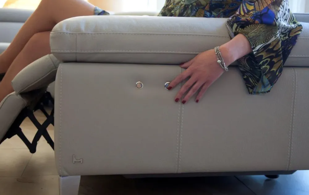 Nicoletti Home Divano con penisola Megan a PREZZO OUTLET- Divani