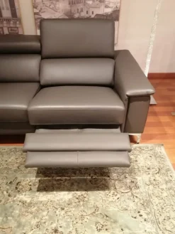 Divano con penisola Modello como in Offerta Outlet^Tancredi Sale