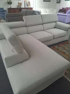 Divano con penisola modello Reflect di a prezzi convenienti^Samoa Discount