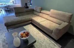 Divano Con penisola modello Divano penisola piede alto di in offerta^ZR Discount