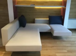 Divano con penisola modello Air di in offerta^Lago