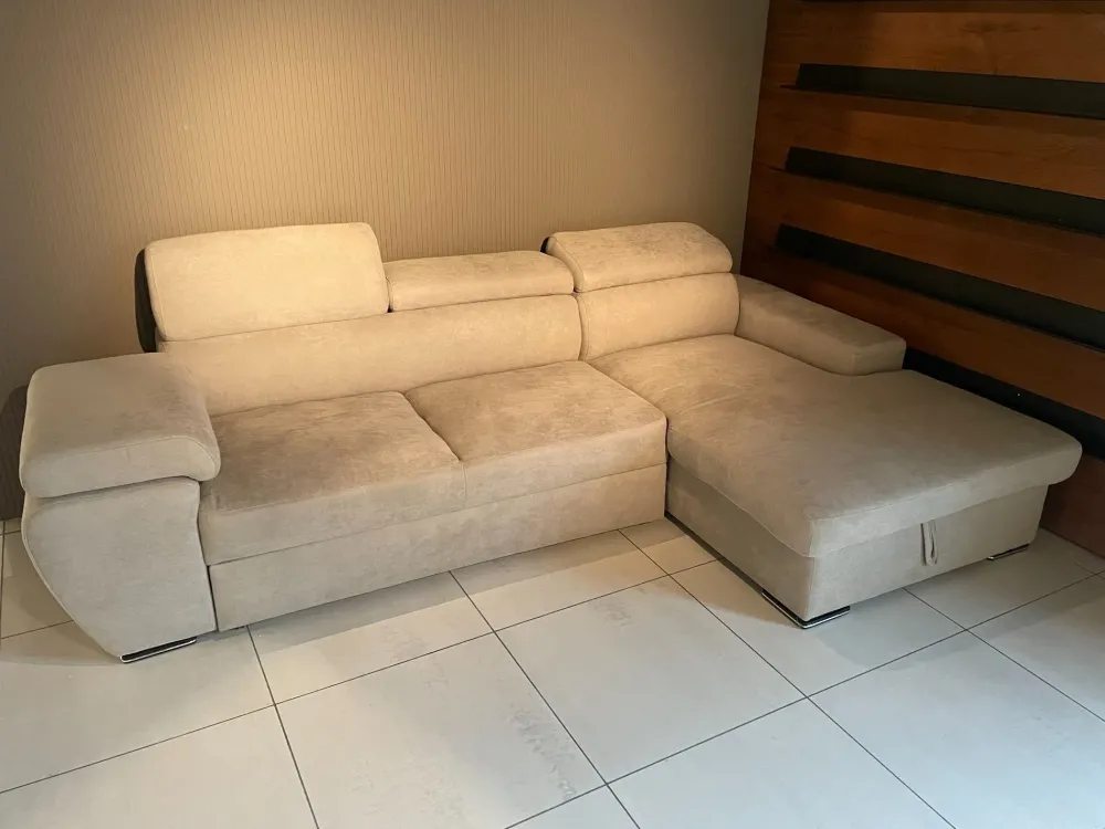 Hot Divano con penisola modello Twister di con forte sconto Divani