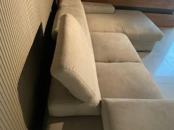 Hot Divano con penisola modello Twister di con forte sconto Divani