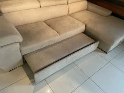 Hot Divano con penisola modello Twister di con forte sconto Divani