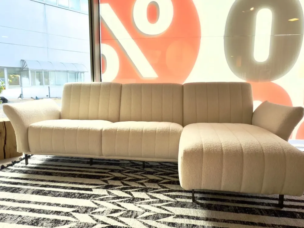 Divano Con penisola modello Blank open di a prezzi outlet^Samoa Hot