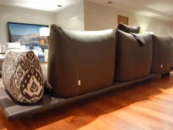 Calia Divano con penisola Modello pralin pelle ad un prezzo imperdibile- Divani