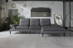 Nicoletti Home Divano con penisola Monnalisa a PREZZO OUTLET scontato del 48%- Divani